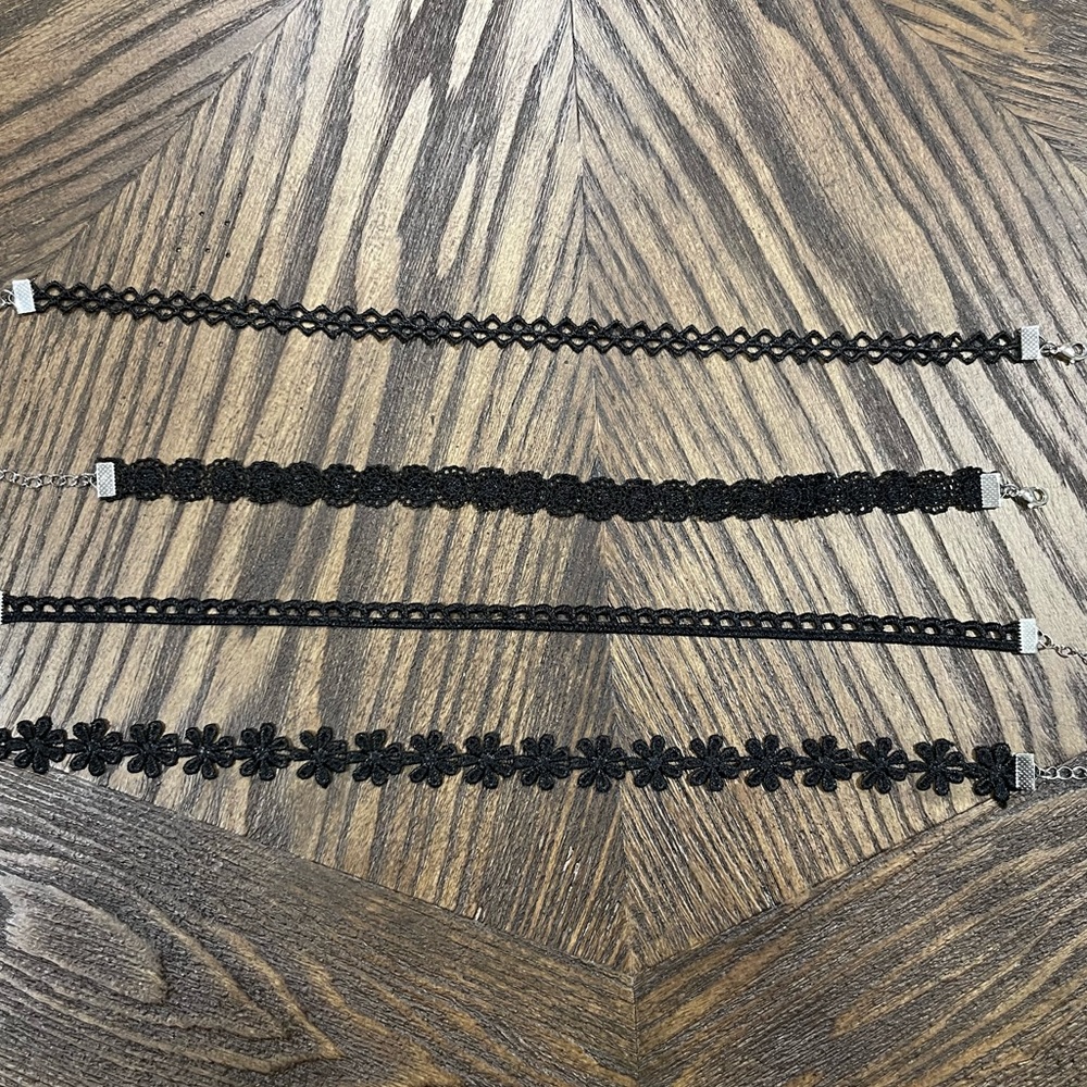 Choker Necklaces 4 piece